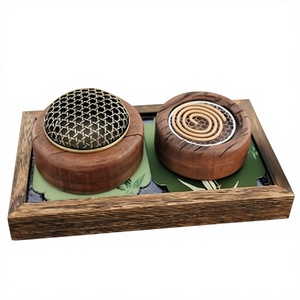 Cazuela de Madera Reutilizable con Relieve Tallado, Decoración para el Hogar - Product Image 1