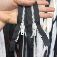 5 #   Fermeture éclair en résine à verrouillage automatique pour sacs et vêtements, idéale pour les combinaisons de randonnée et les vêtements de sport – Tendance et Pratique
