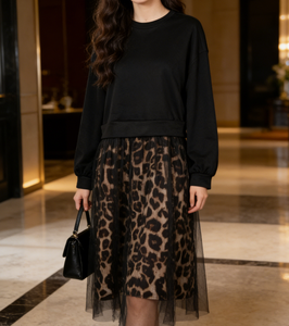 Robe longue d'automne pour femme, col rond, sweat-shirt imprimé léopard, maille ajourée, fabricant de vêtements sur mesure - Product Image 1