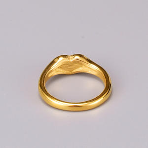 Anillos de Compromiso y Boda Románticos de Acero Inoxidable con Baño de Rodio, con Engaste de Garras, Certificados para Mujeres y Chicas, de Yours/Betty & Joyce - Product Image 5