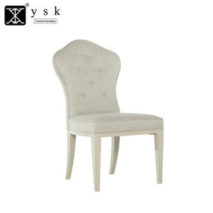 Chaise de salle à manger commerciale de dos d'aile de tissu de soie de couleur brune avec tufté et goujons finis pour le AC-100 de restaurant - Product Image 4