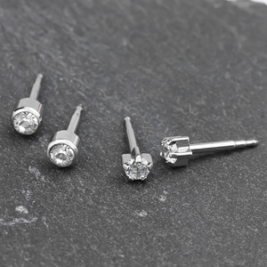 Großhandel Sterile 316L Chirurgenstahl Ohrstecker mit Zirkonia, Krappenfassung, Hochzeitsgeschenk, Party, sichere Piercingpistole, medizinisch - Product Image 2