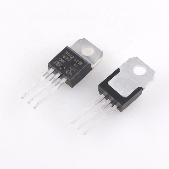 New Original BTA12-600BRG 12A 600V Triac Thyristor TO-220 BTA12-600B Insulated High Surge Current IC In Stock BOM Service