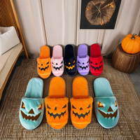 Chaussons d'intérieur et d'extérieur confortables et antidérapants en peluche douce rétro pour femmes, Halloween, démon, chauds, automne, hiver