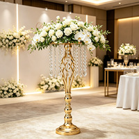 Support de bougie en fer forgé électroplaqué, style européen doré, trépied à fleurs, décoration de table de mariage, centre de table