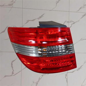 Pour <span class=keywords><strong>Mercedes</strong></span>-Benz Nouveau <span class=keywords><strong>feu</strong></span> arrière LED rouge clair <span class=keywords><strong>gauche</strong></span>/droite <span class=keywords><strong>Feu</strong></span> arrière OEM 1698202564 1698202664 <span class=keywords><strong>Classe</strong></span> <span class=keywords><strong>B</strong></span> - Product Image 3