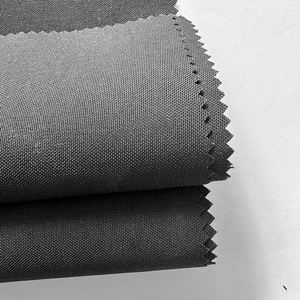 Tela Oxford Recubierta de PU al por Mayor, 210 GMS, 100% Poliéster, 600D/900D/<span class=keywords><strong>1680D</strong></span>, Resistente al Agua, Antiestática, para Bolsas y Tiendas de Campaña - Product Image 3