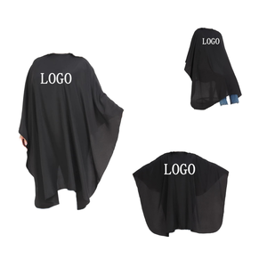 Delantal de Barbero Impermeable de Poliéster Cómodo con Logotipo Personalizado, Bata de Peluquería para Corte de Cabello, Capa de Salón Negra - Product Image 1