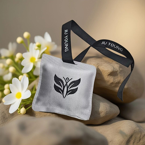 Sac <span class=keywords><strong>sachet</strong></span> parfumé suspendu <span class=keywords><strong>personnalisé</strong></span> de parfum de satin de <span class=keywords><strong>lavande</strong></span> pour le tiroir et le cabinet - Product Image 1