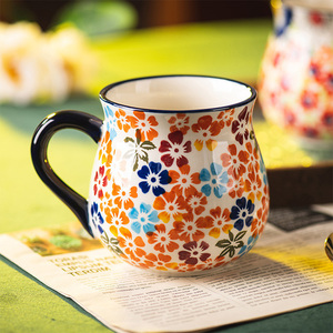 Tasse à café en céramique rétro isolée créative avec poignée, motif floral peint à la main, résistante au micro-ondes, vente chaude - Product Image 4