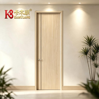 Porte intérieure en bois composite finition mate, surface anti-traces de doigts, isolation acoustique, moderne, chambre, salle à manger, villa, salle de bain