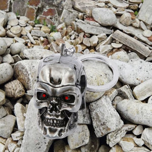 Wowei Porte-clés mousqueton en métal durable Terminator T800, iconographie inspirée des systèmes Skynet et Cyberdyne, étanche, forme 3D - Product Image 5