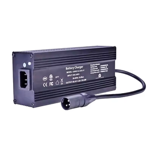 <span class=keywords><strong>Chargeur</strong></span> de <span class=keywords><strong>batterie</strong></span> 15 ampères <span class=keywords><strong>Chargeur</strong></span> de <span class=keywords><strong>batterie</strong></span> <span class=keywords><strong>12V</strong></span> au lithium LifePO4 14.6V <span class=keywords><strong>Entretien</strong></span> automatique et intelligent pour <span class=keywords><strong>batterie</strong></span> à cycle profond Voiture Marine - Product Image 2