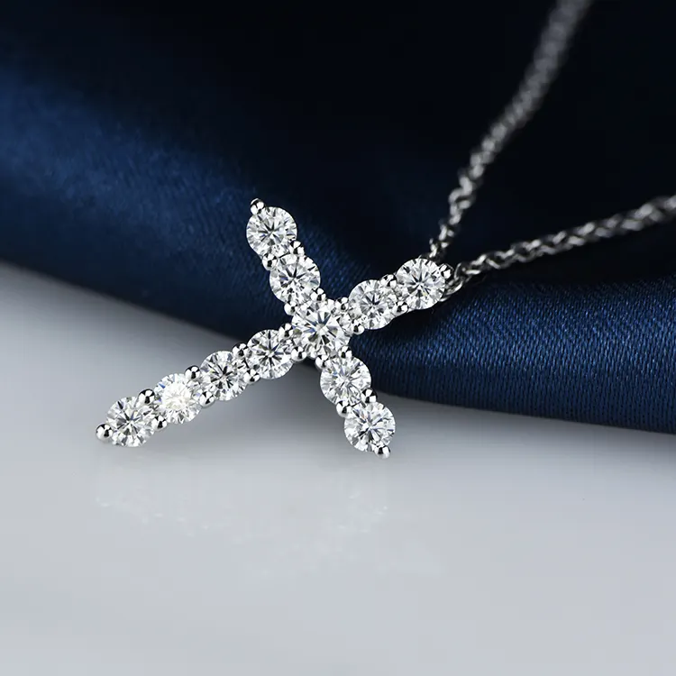 925 Sterling Silver Cross pendant Necklace Def Color VVS Moissanite Pendant Jewelry with Chain