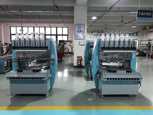 Machine automatique de fabrication de patchs en PVC 12 couleurs pour la fabrication de semelles de chaussures et de faces Machine d'injection de caoutchouc pour plantes - Product Image 6