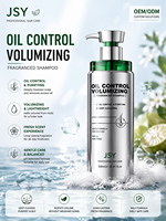 Shampo Pengontrol Minyak dan Penambah Volume 500ml Pembersih Mendalam Perawatan Kulit Kepala Aroma Segar Perawatan Rambut Harian OEM ODM Label Pribadi