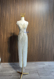 Robe fourreau élégante en soie pour femme avec manches courtes, ornée de strass haut de gamme, idéale pour les soirées et les fêtes - Product Image 3