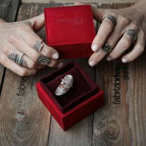 Boîte à bijoux en velours rouge, étui à bagues, emballage cadeau pour mariage, fête, fiançailles, cadeau haut de gamme, produit de Thaïlande - Product Image 1