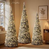 Nouvel ensemble d'arbre de Noël pliable rétractable en plastique Weian intégré pour la décoration des supermarchés et de la maison