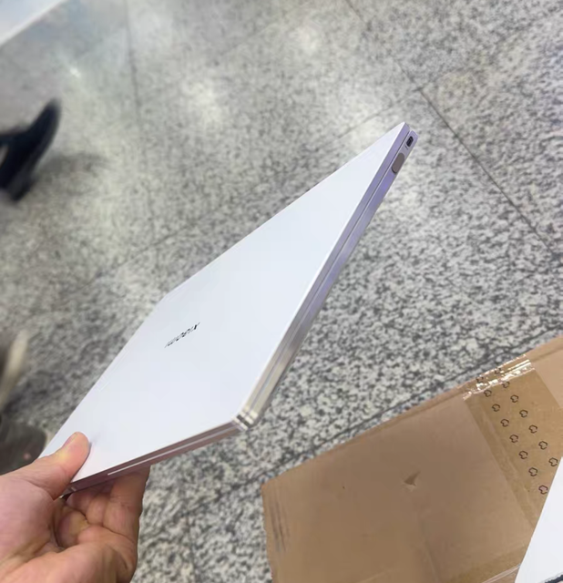 Good Condition Xiaommi Notebook Air 13.3Inches Available in WiFi and 4G 16+512GB Second Hand Computer I7-1265U