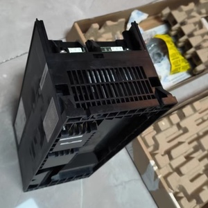 อินเวอร์เตอร์ติดผนังสำหรับอุตสาหกรรม ACS880-01-065A-5 รุ่นขับเคลื่อนเดี่ยว  ตัวแปลงความถี่ ACS880-01-065A-5 สำหรับอุตสาหกรรมแบบติดผนัง - Product Image 4