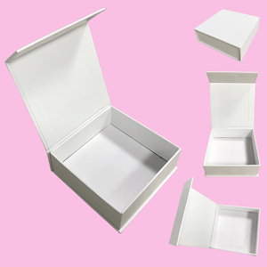 Wholesale Custom White Closure Top Flip Jewelry Gift Box Packaging Magnetic Jewelry Paper Boxes