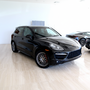 รถปอร์เช่ คาเยนน์ จีทีเอส ปี 2013 สภาพดีเยี่ยม พร้อมจัดส่งทั่วโลก - Product Image 1