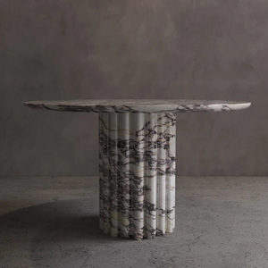 Tavolo da Pranzo con Base Scanalata Romana, Ampia Lastra Circolare, Gamba Cilindrica Scanalata, Venature Scure Drammatiche, Arredamento da Pranzo di Lusso in Pietra - Product Image 1