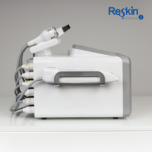 Máquina Facial 6 en 1 de Hidro Microdermoabrasión y Dermoabrasión con Diamantes, con Beneficios Hidratantes, Compatible con Enchufes US/IT - Product Image 6