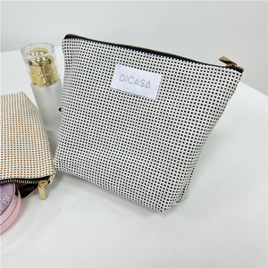 Bolsa de Maquillaje Cosmética de Lujo Ecológica, Tejida, Cuadros, de Lona Gruesa con Cierre, Estilo Personalizado para Viaje - Product Image 3