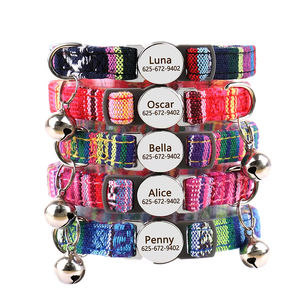 <span class=keywords><strong>Collar</strong></span> de seguridad de moda personalizado para gatos con cintas de patrón sólido campana nombre láser Etiqueta de grabado collares para mascotas - Product Image 4