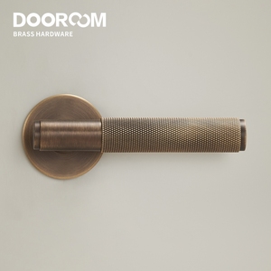DOOROOM Modern Home Privacy Channel <strong>Door</strong> Lock <strong>Handle</strong> Brass Knurled <strong>Design</strong> Wooden <strong>Door</strong> Knobs - Product Image 2