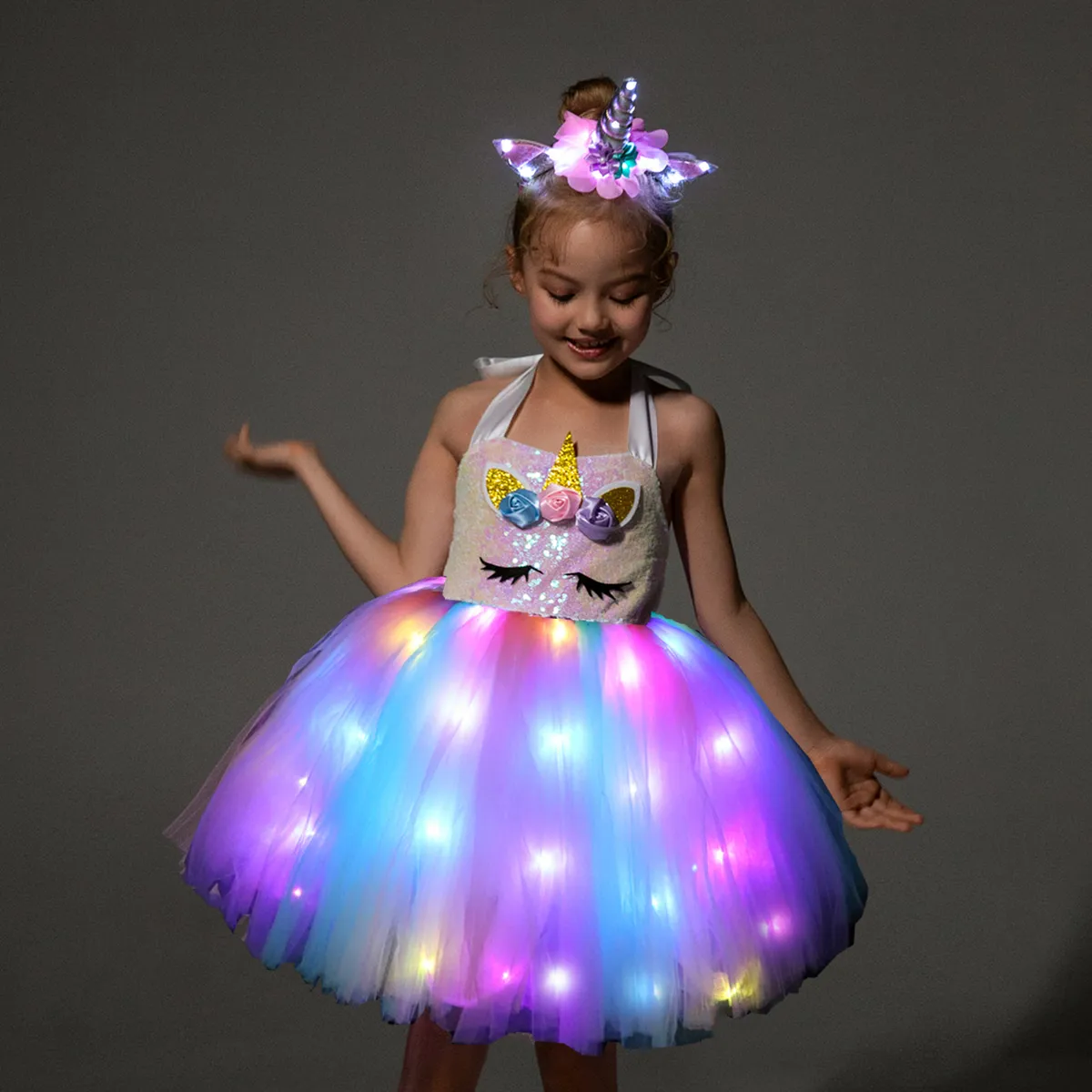 2022 Kids Girls Cute Unicorn Costumes con LED Light Up Dress per Halloween Birthday Party Gift Sleeve Frock abbigliamento per bambini