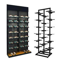 Support mural moderne commercial de chaussure de sneaker en métal pour le magasin de détail de boutique de sport d'hommes