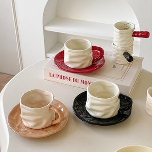 Ensemble de tasses à café en céramique froissée avec soucoupe et anse assorties, pour une décoration intérieure moderne et minimaliste et des cadeaux créatifs - Product Image 3