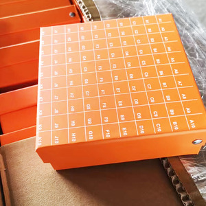 Caja de Almacenamiento para Crioviales, 100 Compartimentos, Naranja, Impermeable, de Cartón, para Microtubos de 1.5, 1.8 y 2 ml - Product Image 1