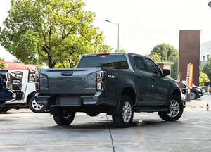 Isuzu D-MAX 1.9T <span class=keywords><strong>Auto</strong></span> 4x4 Cross Diesel 2025 – Pick-up Tout-Terrain pour Ferme, Montagne, Camping, Construction, Transport et Travail - Product Image 3