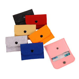 Bolsa de Almacenamiento Mini Portátil de Fieltro, Diseño Simple y Moderno, Cierre de Cremallera, Decoración con Botones, Tamaño Pequeño para Uso Diario de Mujeres - Product Image 4