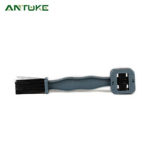 Cepillo de limpieza de cadena de bicicleta, material PP reutilizable, herramienta para lavar cadenas de bicicleta de montaña - Product Image 4