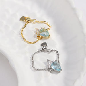 Anillo Ajustable con Cadena y Aguamarina en Corte Pera para Mujer, Regalo de Compromiso, Aniversario o para Novia - Product Image 1