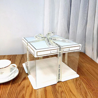 Vente en gros Emballage rectangulaire personnalisé boîte à gâteau carrée en plastique acrylique transparent avec couvercle