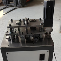 Presse à poinçonner en alliage d'aluminium minimaliste haute performance avec matrices personnalisables pour les trous de vis des charnières et des supports d'angle