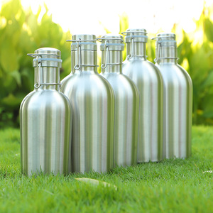 Bouteille de bière isotherme en acier inoxydable de 64 oz avec logo personnalisé, growler à bière non isolé sous vide avec logo personnalisé - Product Image 2