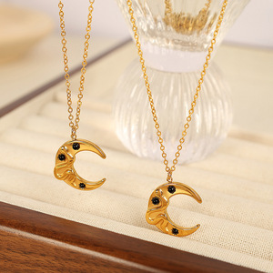 Collar Chapado en Oro con Forma de Luna y Colgante de Piedra Preciosa, Joyería para Uso Diario - Product Image 2