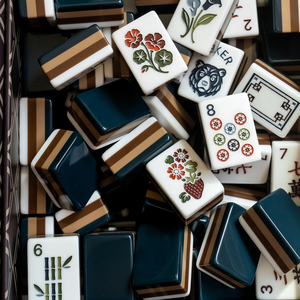 Set da Mahjong da Viaggio Personalizzato Orso Nero, 160 Tessere Incise in Acrilico a 4 Strati, Lusso Americano, Blu - Disponibile all'Ingrosso - Product Image 4