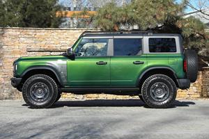 <span class=keywords><strong>Ford</strong></span> <span class=keywords><strong>Bronco</strong></span> 2024 de Alta Calidad, SUV Mediano de 4 <span class=keywords><strong>Puertas</strong></span> y 5 Asientos, Gasolina 2.3T, Transmisión Manual/Automática de 10 Velocidades, Tracción Delantera en las <span class=keywords><strong>Cuatro</strong></span> Ruedas - Product Image 2