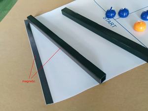 Jeu de sport d'intérieur personnalisé, <span class=keywords><strong>mini</strong></span> <span class=keywords><strong>table</strong></span> à enrouler brevetée, jeu de <span class=keywords><strong>curling</strong></span> avec extrémités magnétiques - Product Image 3