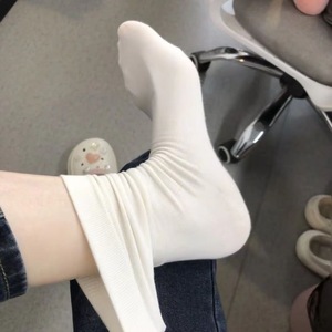 Calcetines Holgados para Mujer, Color Sólido, Media Pantorrilla, Absorbentes de Sudor, Estilo Casual Preppy, Blanco, Negro, Blanco Hueso - Product Image 4