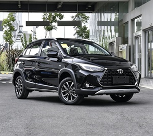 Auto Usado <span class=keywords><strong>Toyota</strong></span> <span class=keywords><strong>Yaris</strong></span> X <span class=keywords><strong>2022</strong></span> 1.5L CVT Deluxe PLUS |   SUV Compacto Confiable para Exportación Global, Bajo Consumo de Combustible - Product Image 2