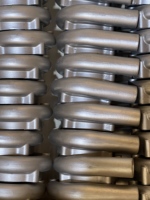 Pièces de fonderie métallique sur mesure et usinage CNC de pièces en acier au carbone et en acier inoxydable pour pompes et vannes